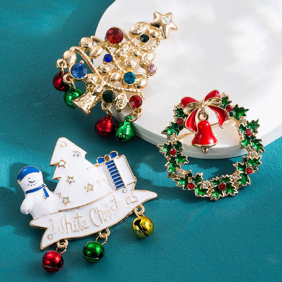 Christmas Brooch in Wreath, Snowman, Christmas Tree Styles