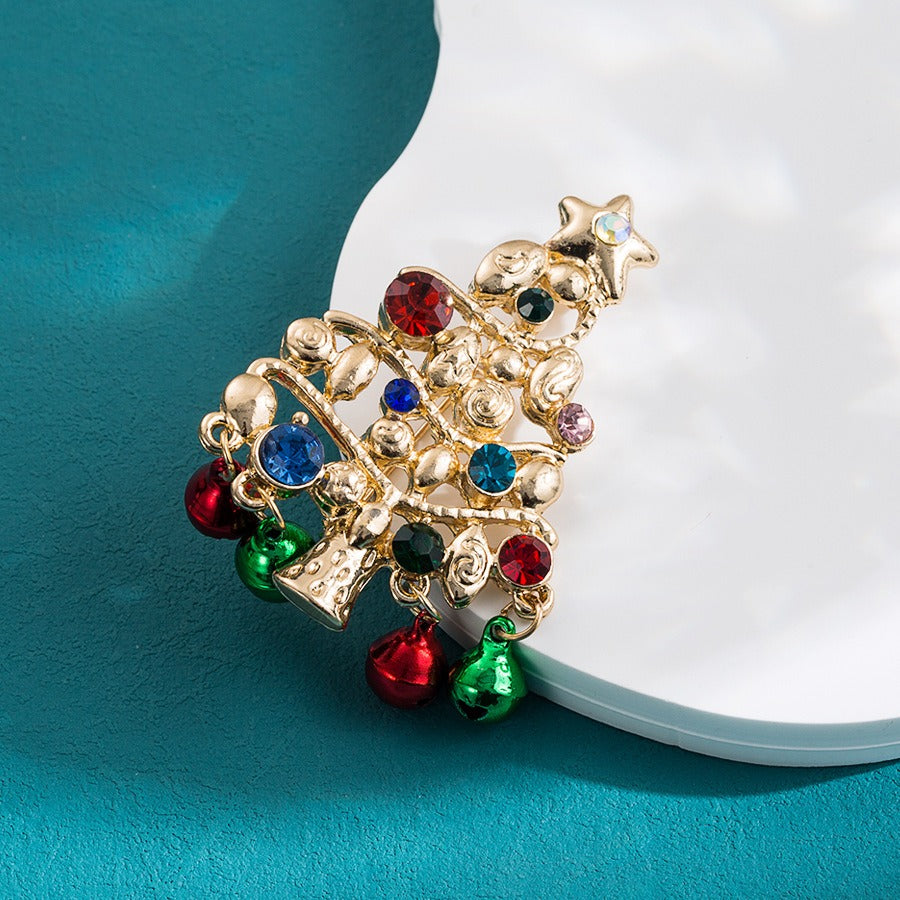 Christmas Brooch in Wreath, Snowman, Christmas Tree Styles