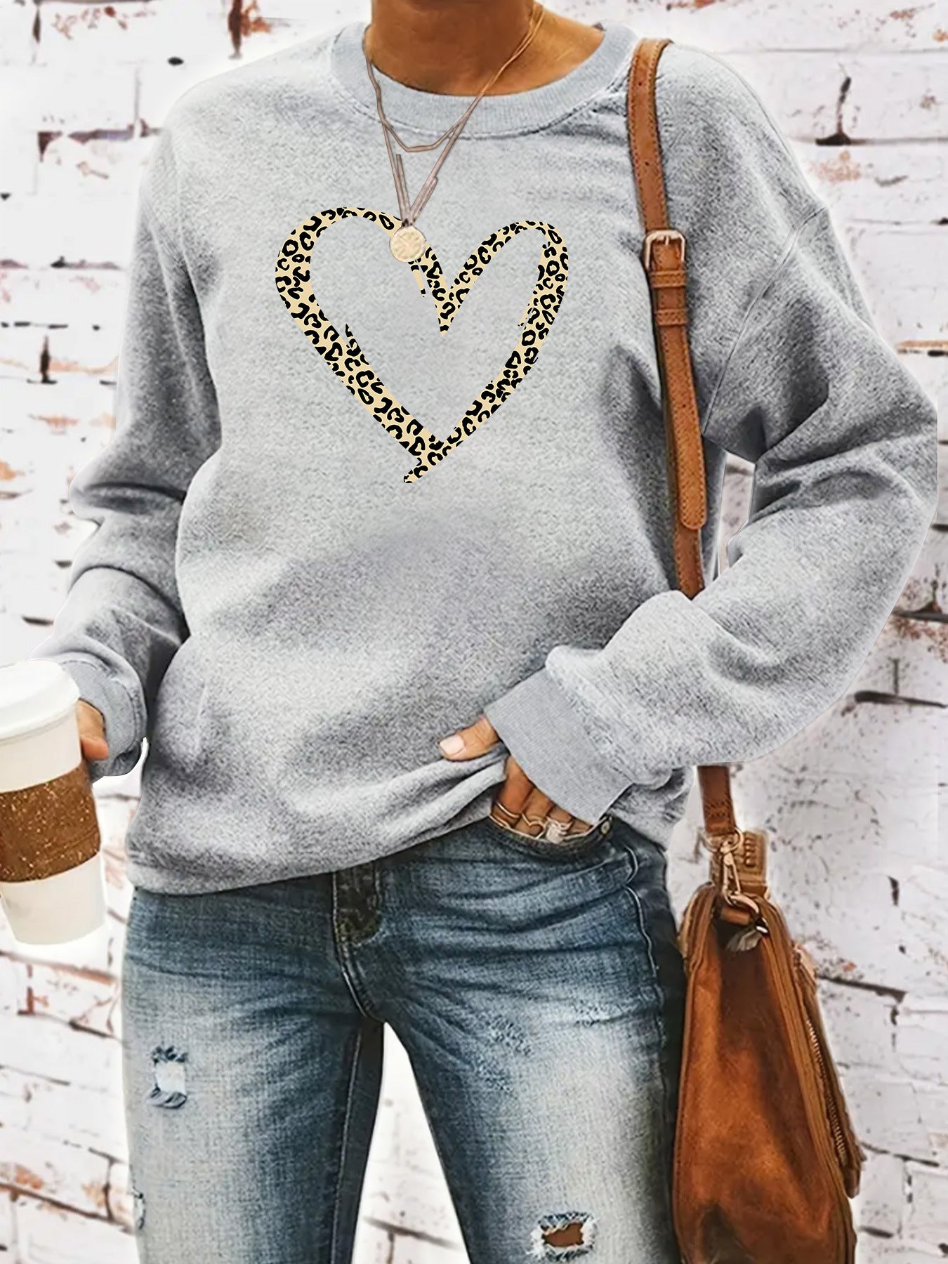 Women’s Leopard Heart Print Sweatshirt – Casual Long Sleeve Crew Neck Pullover
