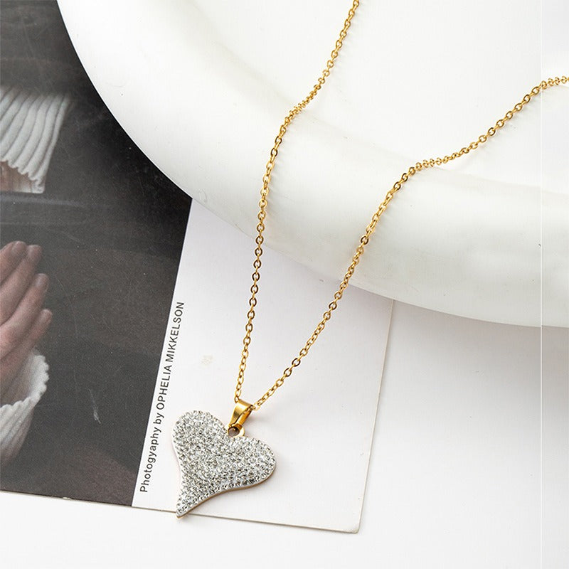 Women’s Love Full Diamond Pendant Necklace – Sparkling Heart Collarbone Chain Jewelry