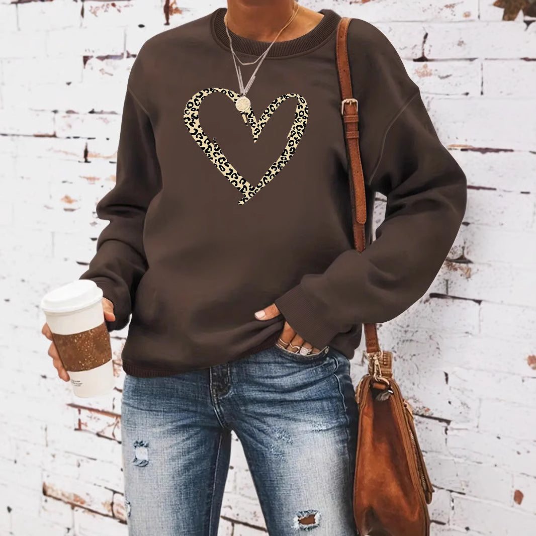 Women’s Leopard Heart Print Sweatshirt – Casual Long Sleeve Crew Neck Pullover
